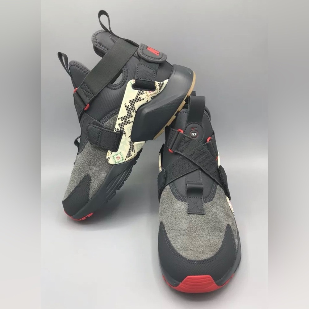 Nike Air Huarache City Utility Premium N7 Anthracite AT6170 001 Size 9.5 Women